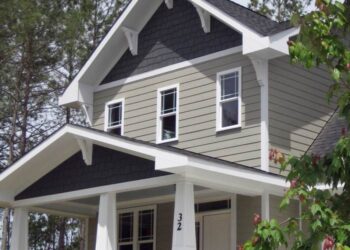 The 10 Best Vinyl Siding Repair Contractors Near Me